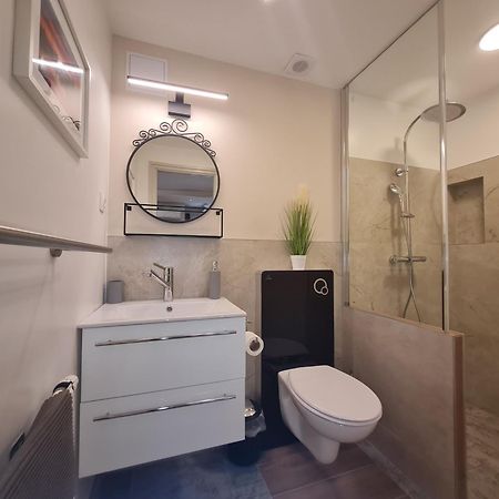 Csever Apartman Tata Exteriér fotografie
