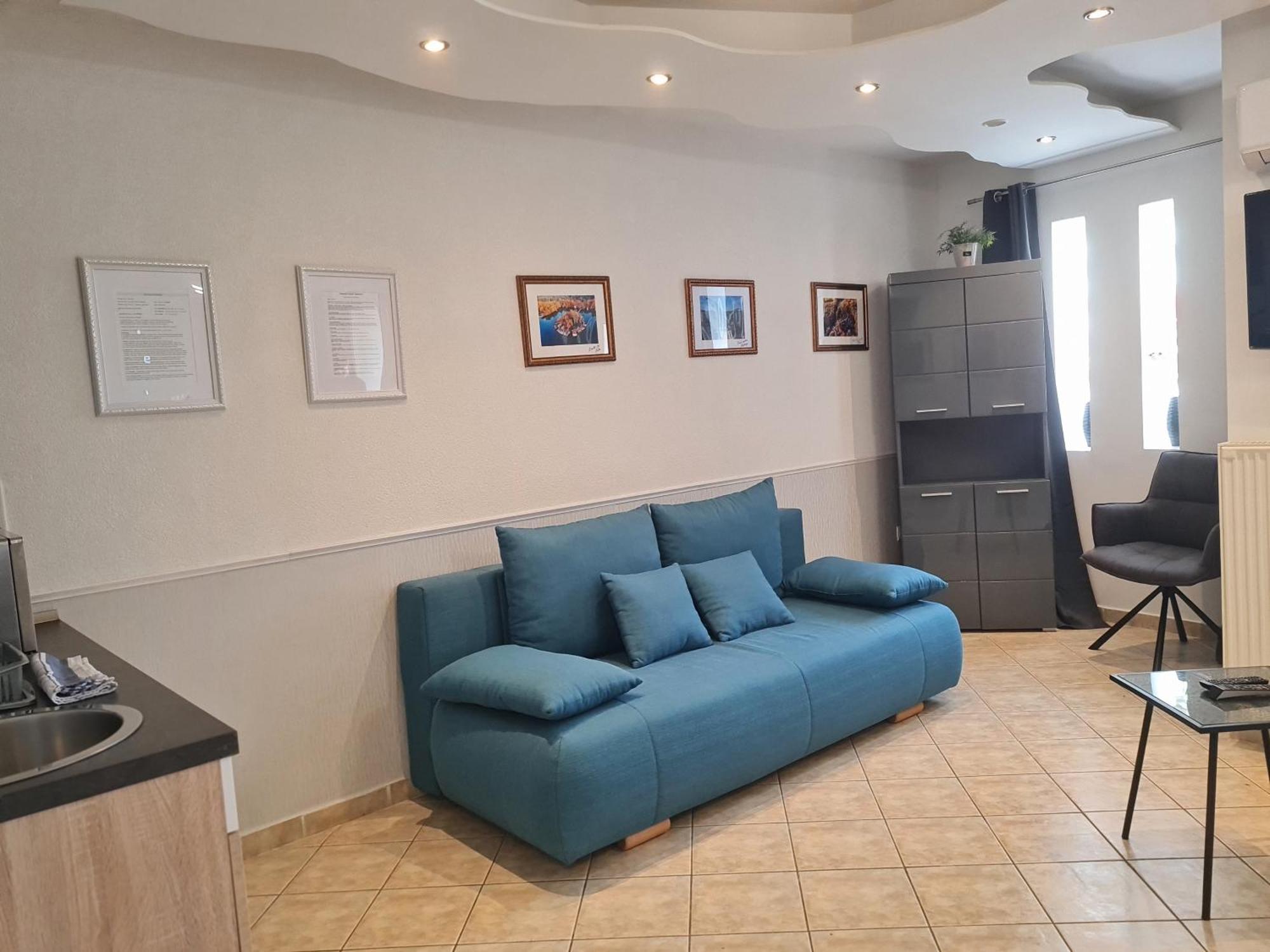 Csever Apartman Tata Exteriér fotografie
